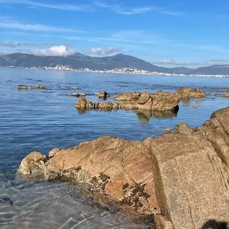 A Nepita - 150m De La דירה Pietrosella