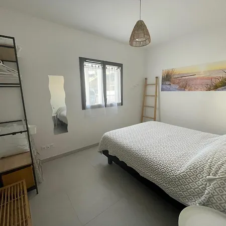 A Nepita - 150m De La Apartment *