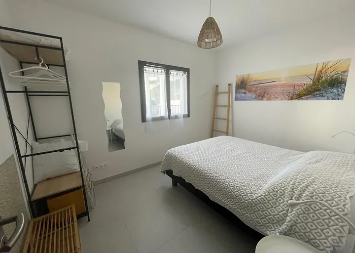 A Nepita - 150m De La Daire *